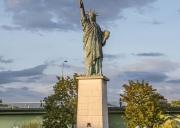 Statue of Liberty in Paris: A Secret You'll Love